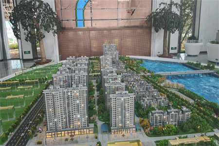 博视影城2室2厅1卫90m270万